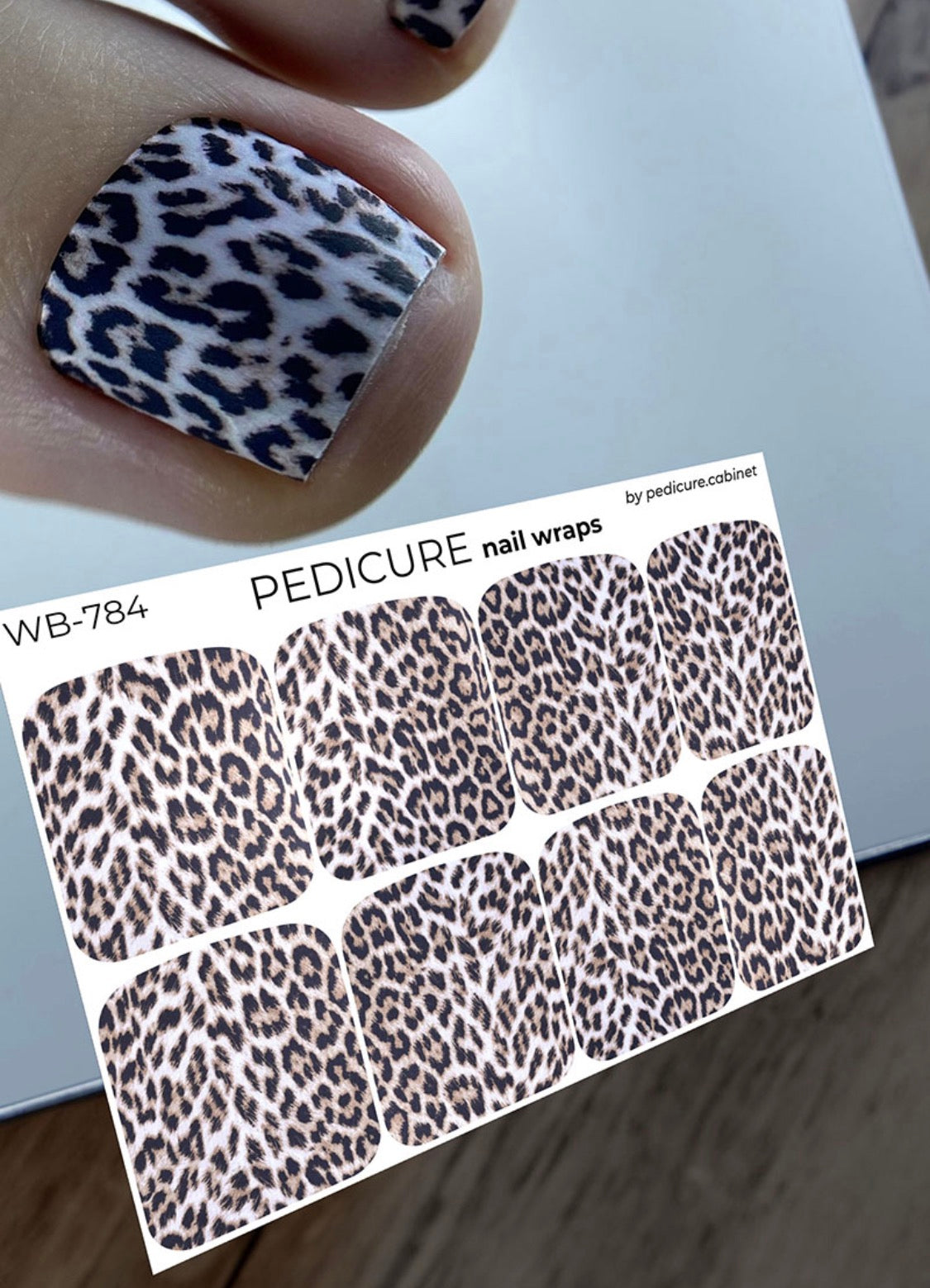 Pedicure Leo. Small delicate. Large. Nail wrap WB-784