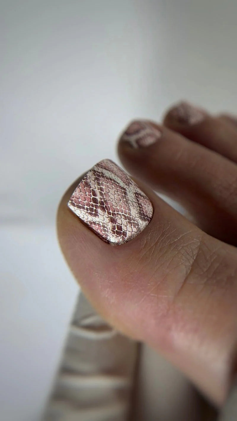Pedicure Python. Pink. Nail wraps WR-452