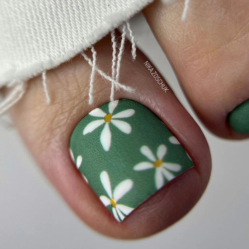 Pedicure Chamomile. Khaki. Foil gold. Large. Nail wrap WB-829