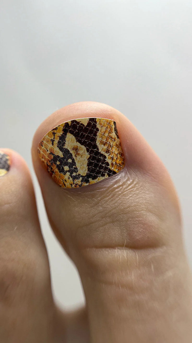 Pedicure Leo. Black stripes. Nail wrap WR-857